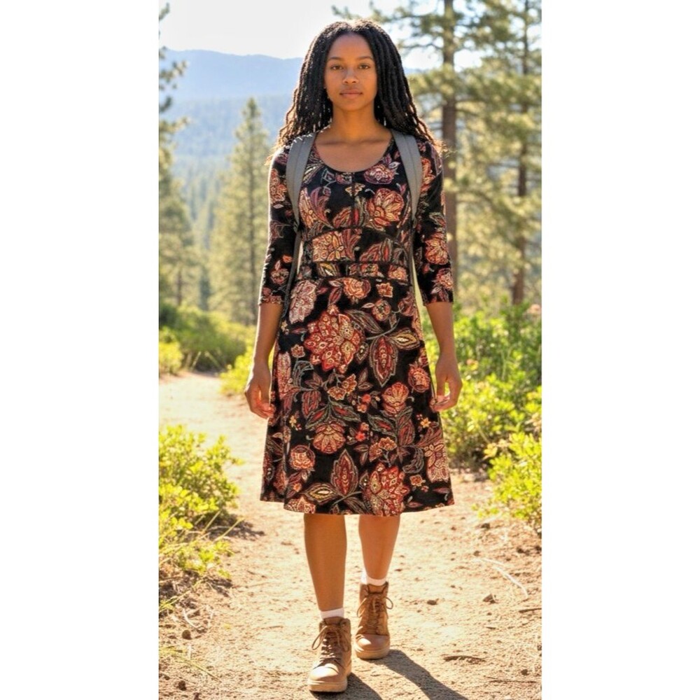 Title Nine NEW! 3/4 sleeve stretch performance knee length athleisure dress sz S